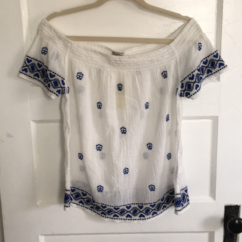 Lucky Brand top